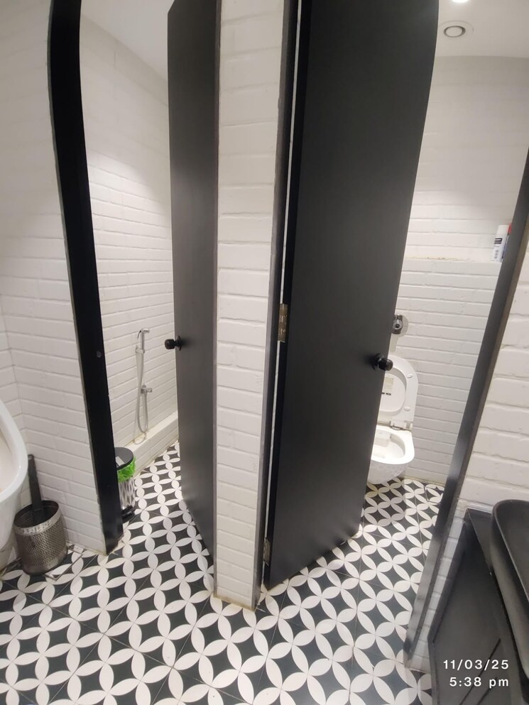 undefined, andheri west Commercial Office Space 3500 Sq.Ft. In Andheri West Mumbai 8979189