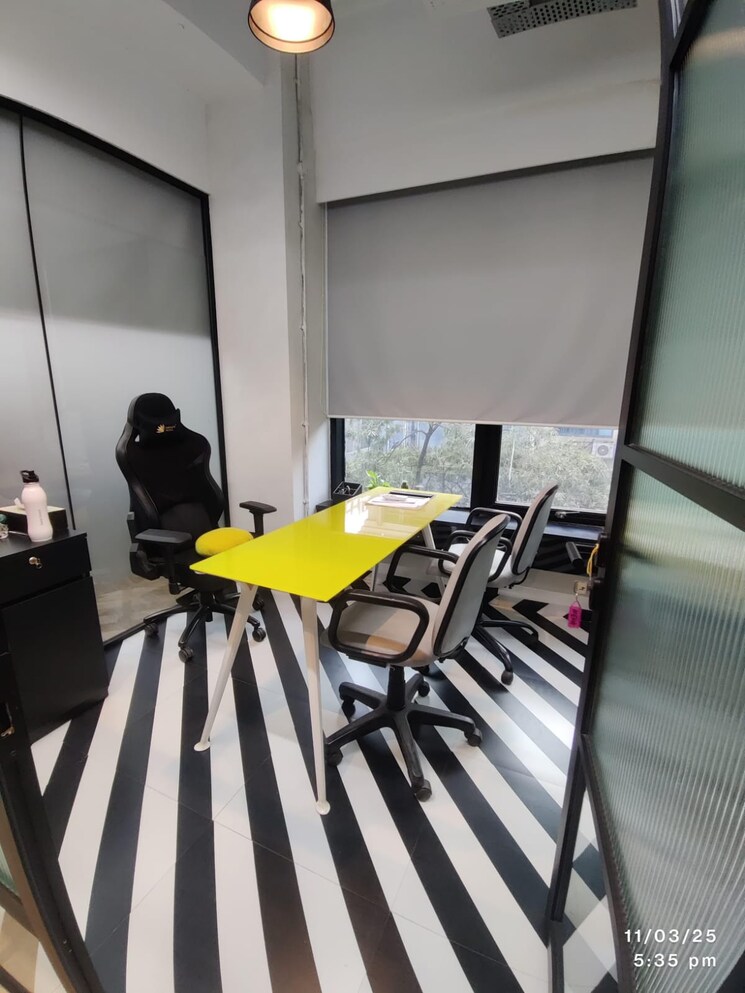 Common Area, andheri west Commercial Office Space 3500 Sq.Ft. In Andheri West Mumbai 8979189