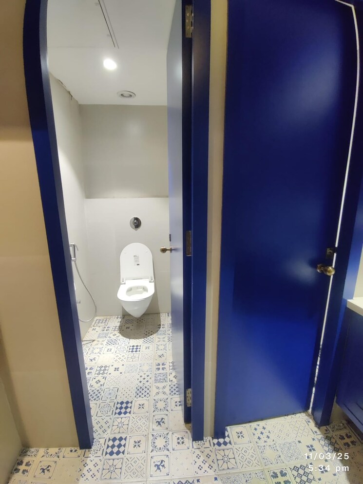 Washroom, andheri west Commercial Office Space 3500 Sq.Ft. In Andheri West Mumbai 8979189
