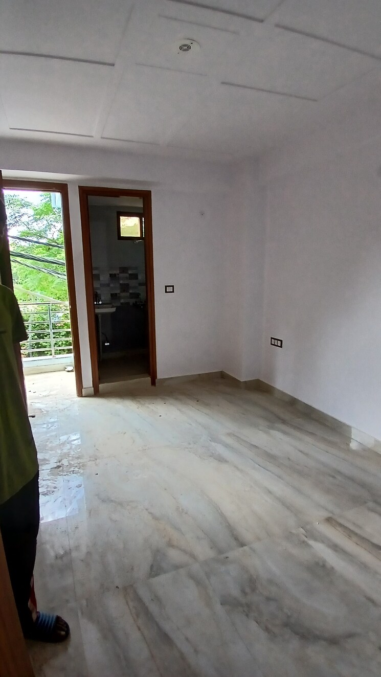 Room, jasola vihar 4 Bedroom 1300 Sq.Ft. Apartment In Jasola Vihar Delhi 8979199