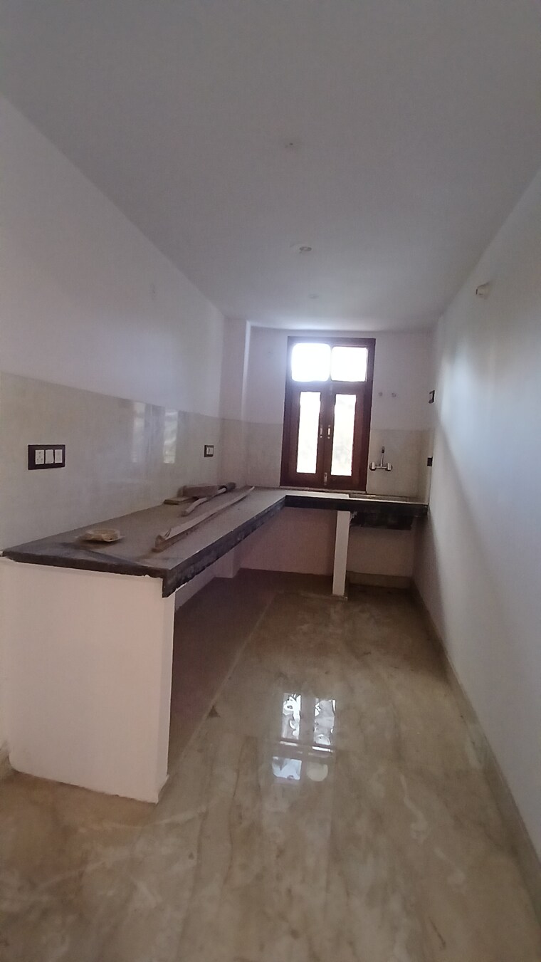 Kitchen, jasola vihar 4 Bedroom 1300 Sq.Ft. Apartment In Jasola Vihar Delhi 8979199