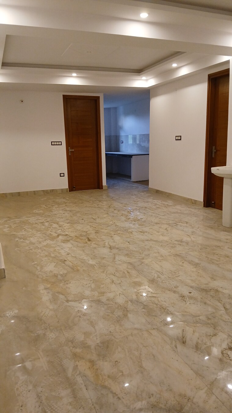 undefined, jasola vihar 4 Bedroom 1300 Sq.Ft. Apartment In Jasola Vihar Delhi 8979199