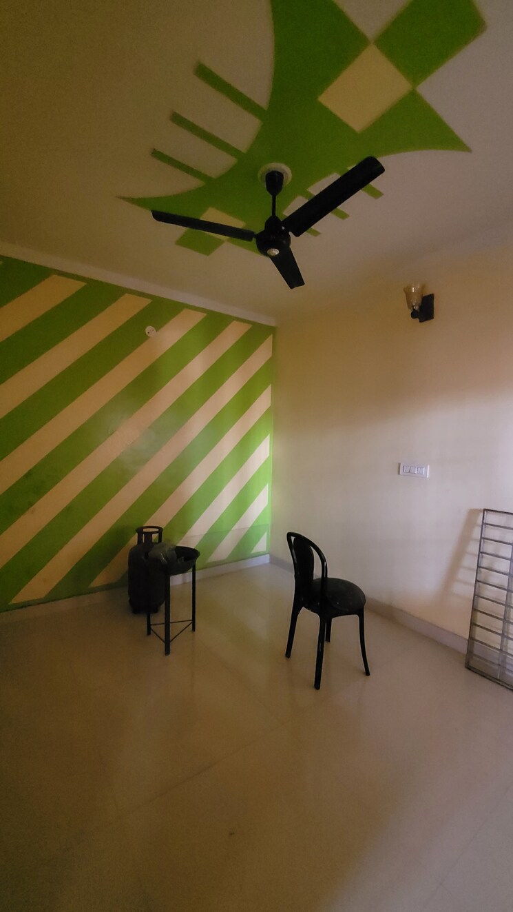 Room, gtb enclave 3 Bedroom 950 Sq.Ft. Apartment In Gtb Enclave Delhi 8979204