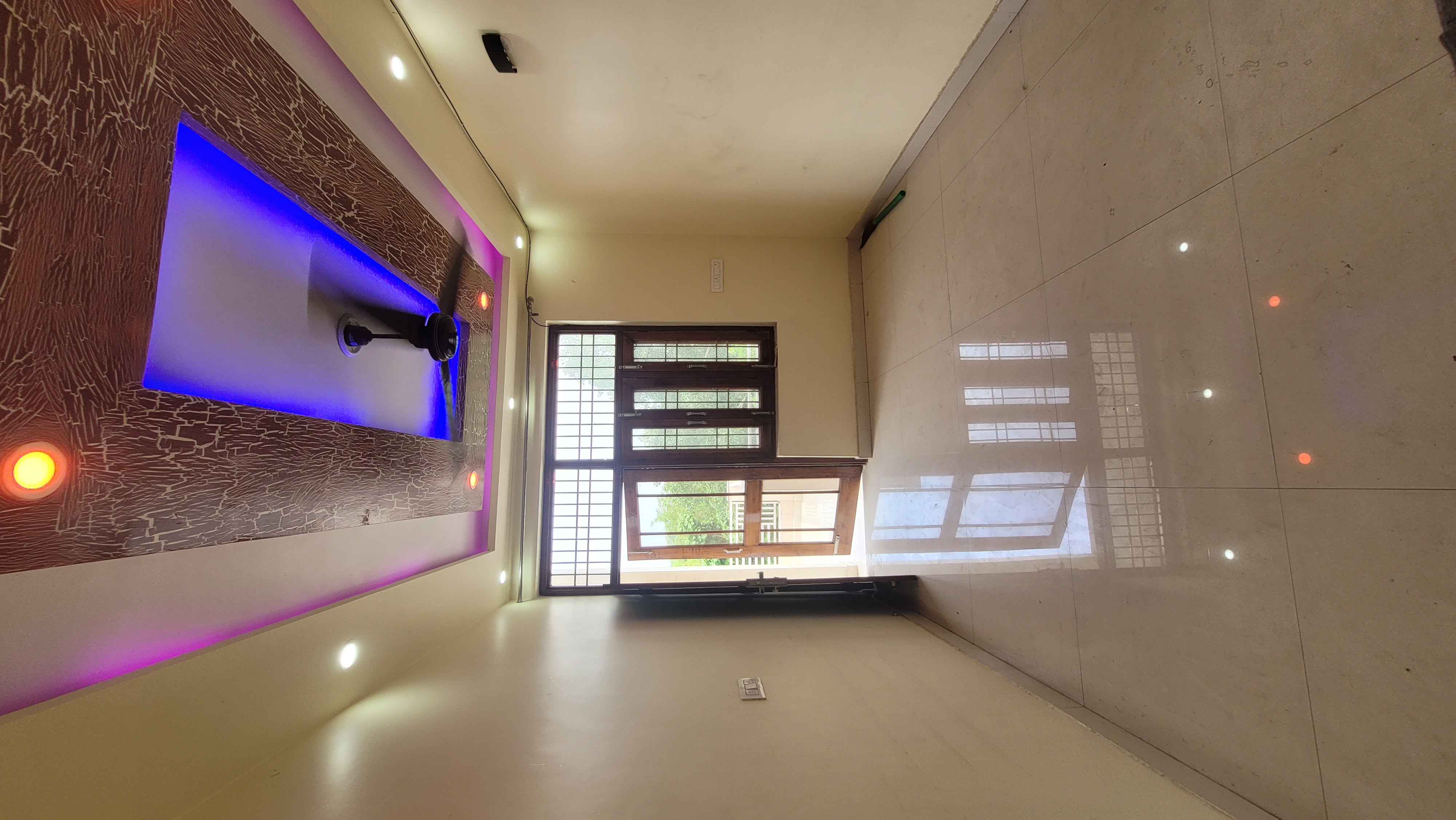 3 BHK + Servant Room,Study Room,Extra Room Apartment For Rent in F Pocket