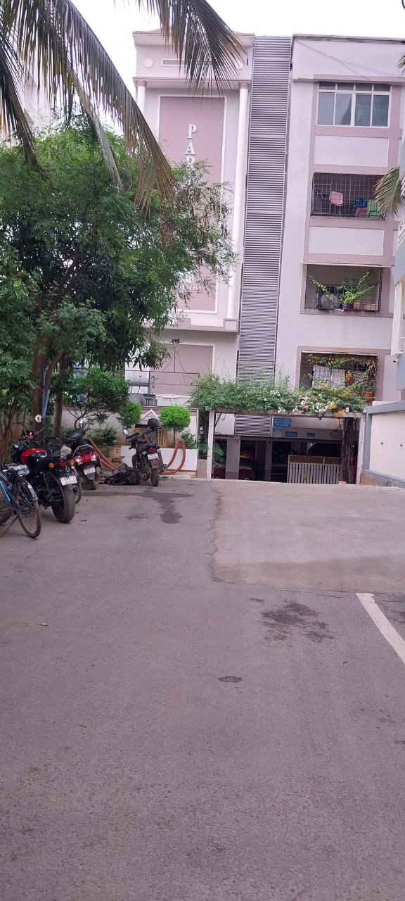 3 BHK + Pooja Room,Extra Room Apartment For Sale in Sri Krishna Parijatha