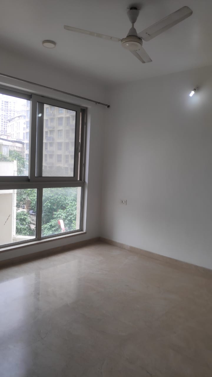 2 BHK + Extra Room Apartment For Rent in Hiranandani Atlantis