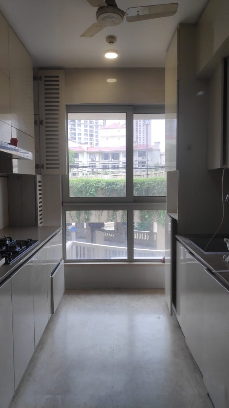 Kitchen, hiranandani-atlantis 2 Bedroom 771 Sq.Ft. Apartment In Powai Mumbai 8979231