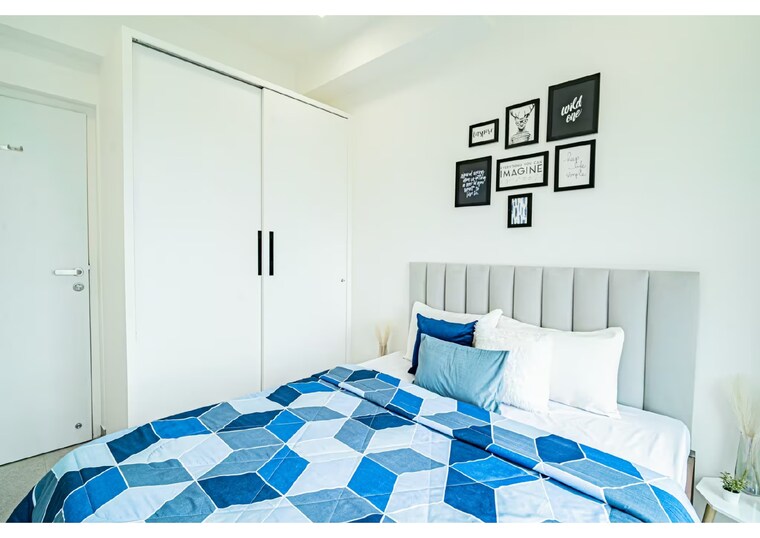 Bedroom, kanakia-silicon-valley 2 Bedroom 669 Sq.Ft. Apartment In Powai Mumbai 8979236