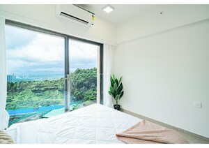 Room in 2 BHK Apartment at Kanakia Silicon Valley, Powai – for Sale