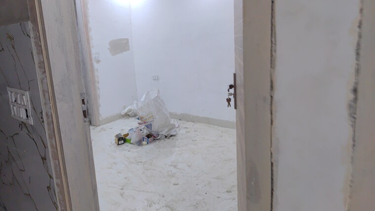 Room, bhagwati garden 2 Bedroom 60 Sq.Yd. Builder Floor In Bhagwati Garden Delhi 8979245