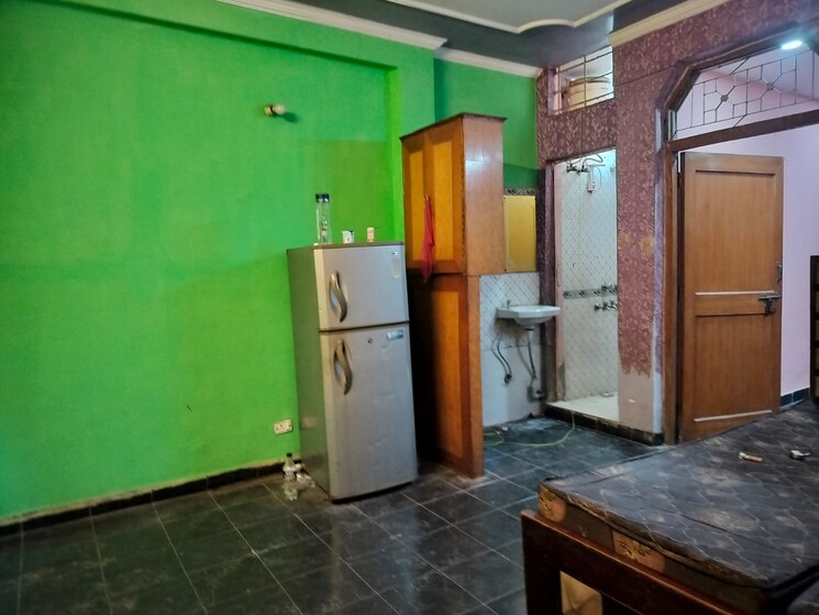 Room, sarita vihar 1 Bedroom 450 Sq.Ft. Apartment In Sarita Vihar Delhi 8979258