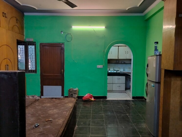 Bedroom, sarita vihar 1 Bedroom 450 Sq.Ft. Apartment In Sarita Vihar Delhi 8979258