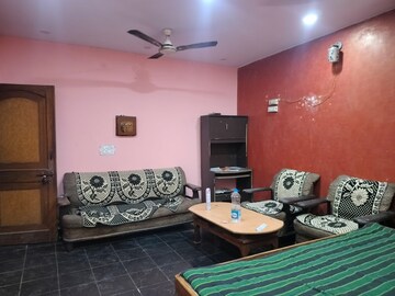 Living Room in 1 BHK Apartment at Sarita Vihar – for Rent