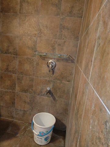Bathroom in 3 BHK Builder Floor at South Delhi – for Rent