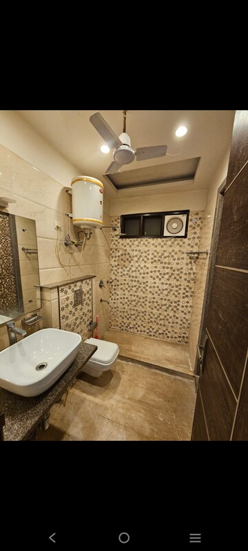 Bathroom in 3 BHK Builder Floor at Nirvana Courtyard, Sector 50 – for Rent