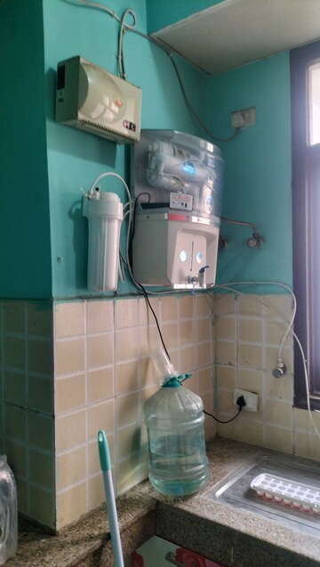 Bathroom in 2.5 BHK Apartment at SRS Royal Hills, Sector 87 – for Rent
