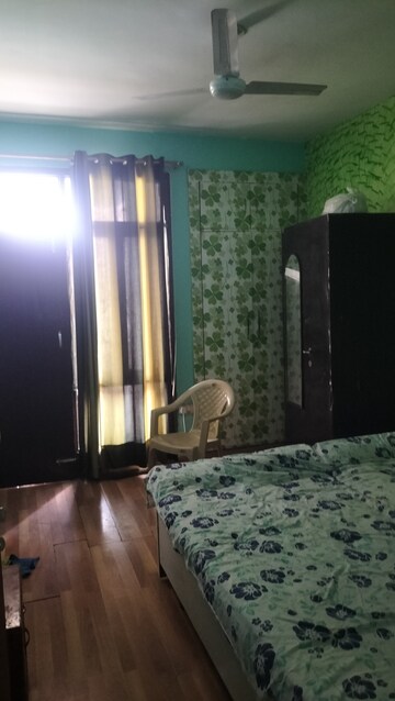 Living Room in 2.5 BHK Apartment at SRS Royal Hills, Sector 87 – for Rent