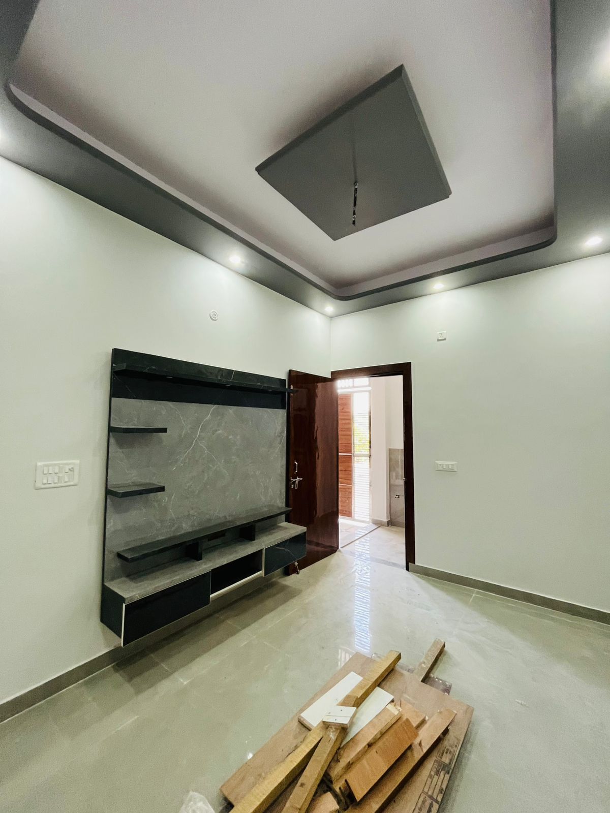 2 BHK + Pooja Room 700 Sq.Ft. Builder Floor in Gayatri Enclave Govindpuram