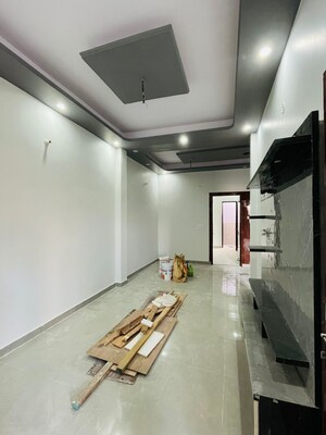 Building Lobby in 2 BHK Builder Floor at Gayatri Enclave Govindpuram, Govindpuram – for Sale