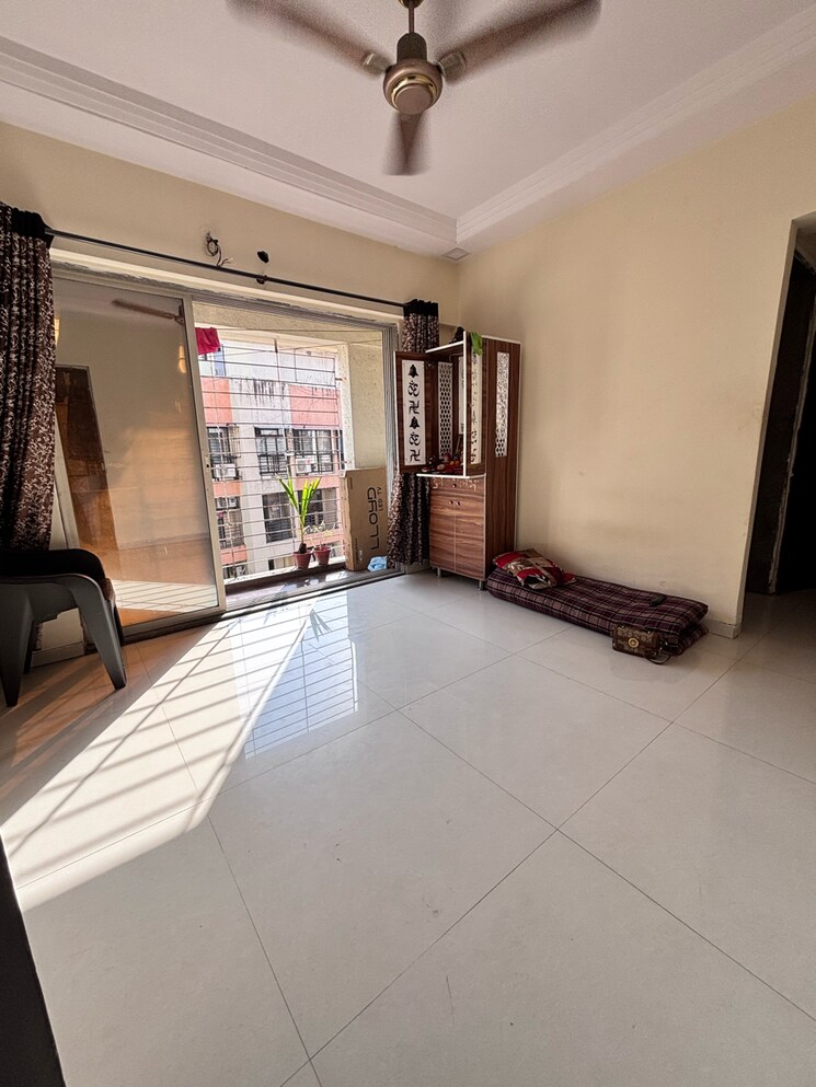 Living Room, buddha-ozone-1 1 Bedroom 630 Sq.Ft. Apartment In Kanakia Park Thane 8979312