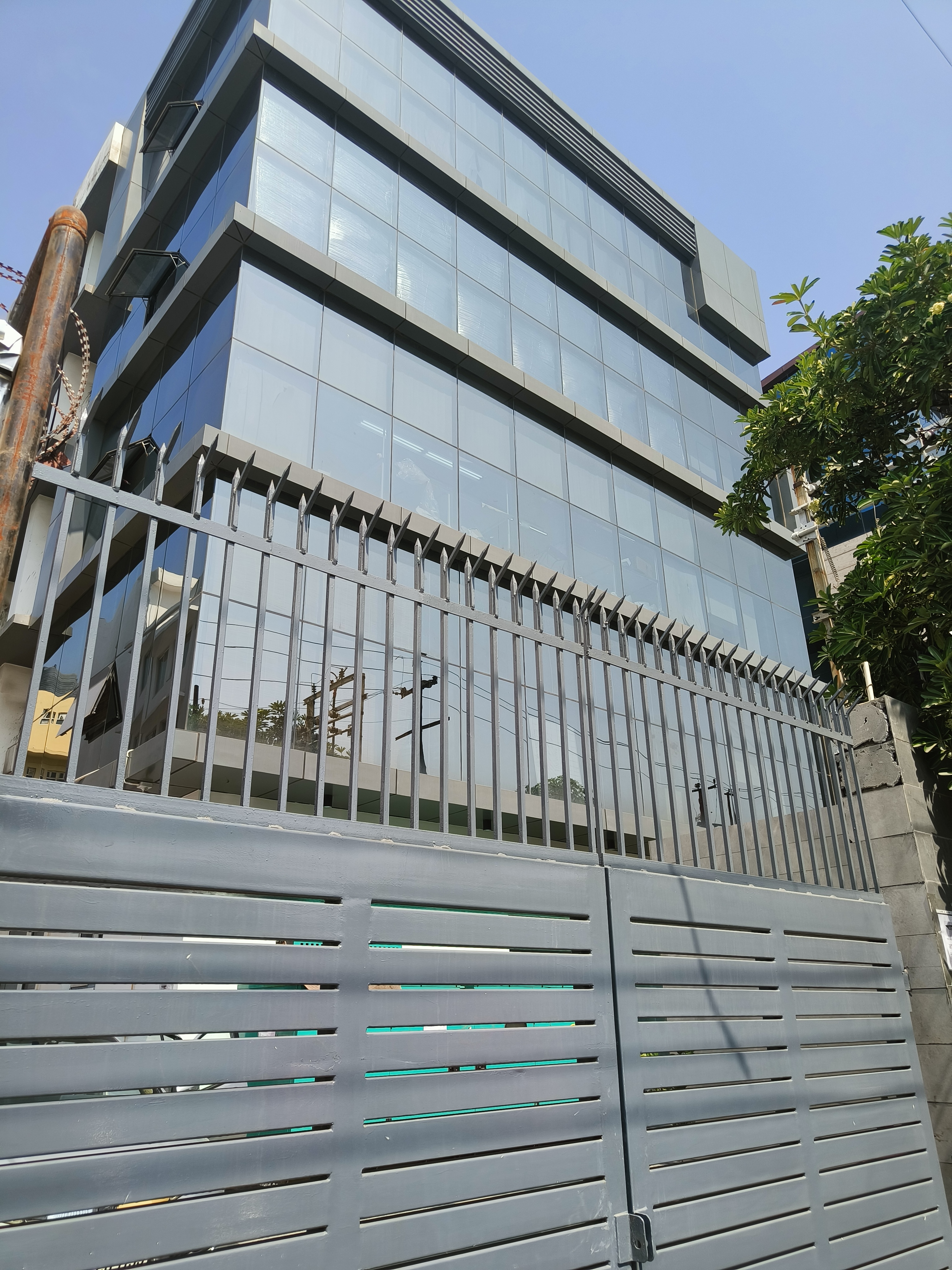 Office Space For Rent in Sector 63