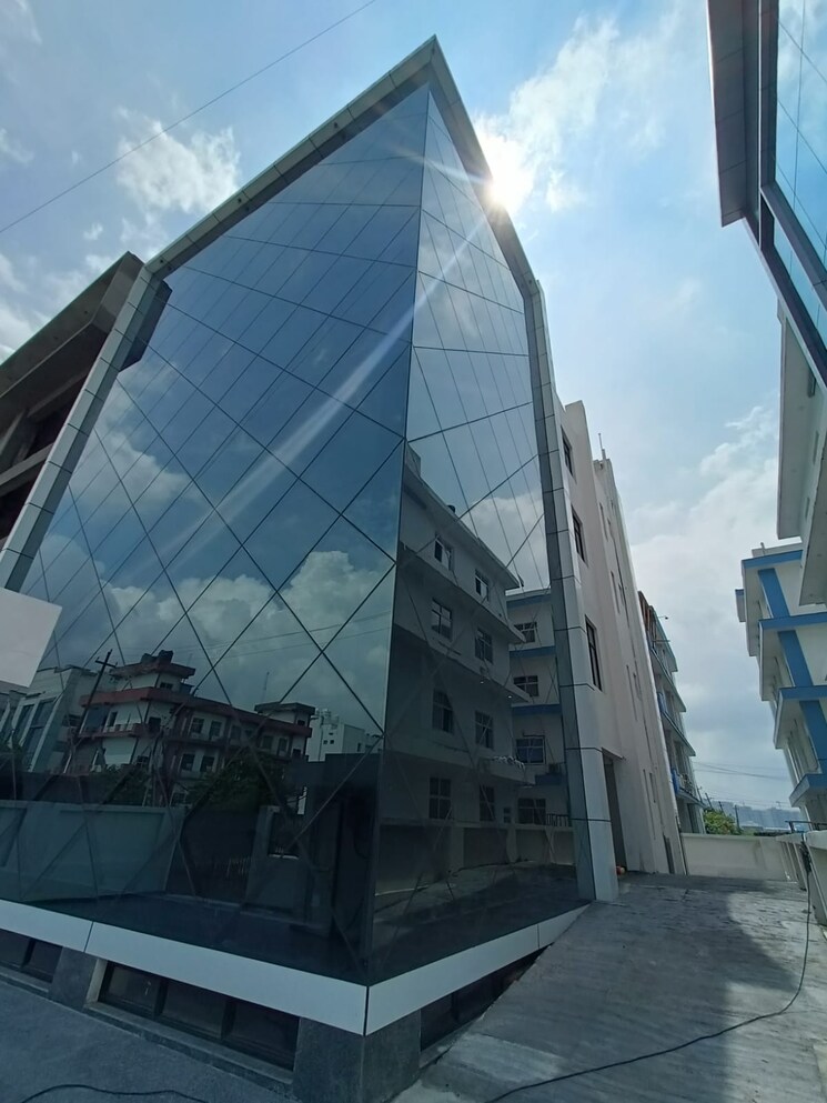 Exterior View, sector 80 Commercial Industrial Plot 5100 Sq.Mt. In Sector 80 Noida 8979336