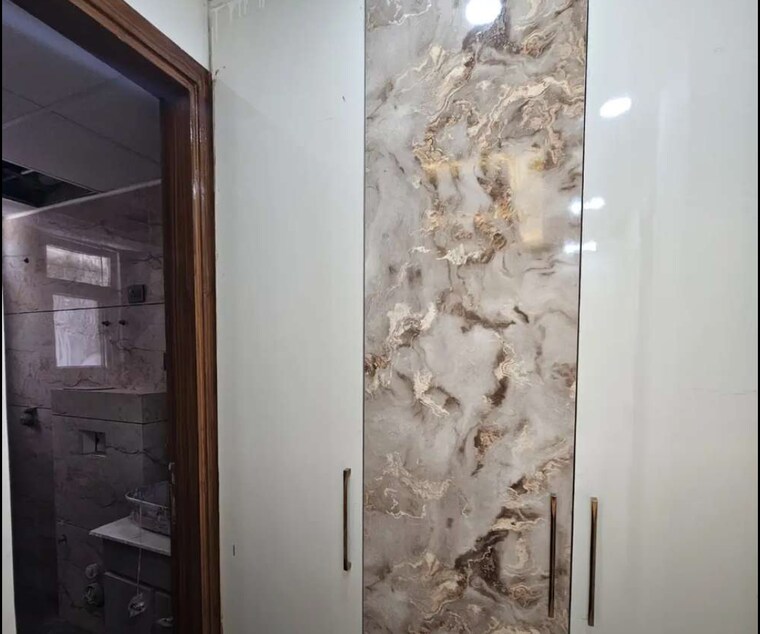 Bathroom, sector 1 3 Bedroom 1500 Sq.Ft. Builder Floor In Sector 1 Noida 8979340
