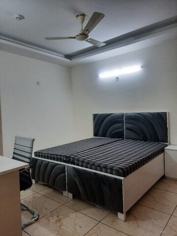 Bedroom in 3.5 BHK Apartment at Aims Golf City, Sector 75 – for Rent