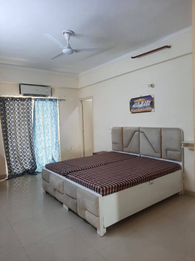 Bedroom, aims-golf-city 3.5 Bedroom 1550 Sq.Ft. Apartment In Sector 75 Noida 8979353