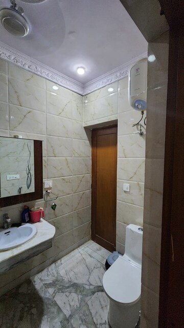 Bathroom in 3 BHK Builder Floor at RWA Apartments Sector 41, Sector 41 – for Rent