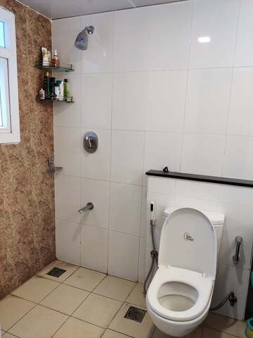 Bathroom in 2.5 BHK Apartment at Prestige Ferns Residency, Harlur – for Rent