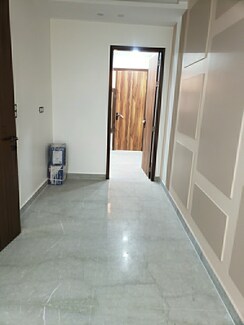 2 BHK Builder Floor For Sale in Janakpuri