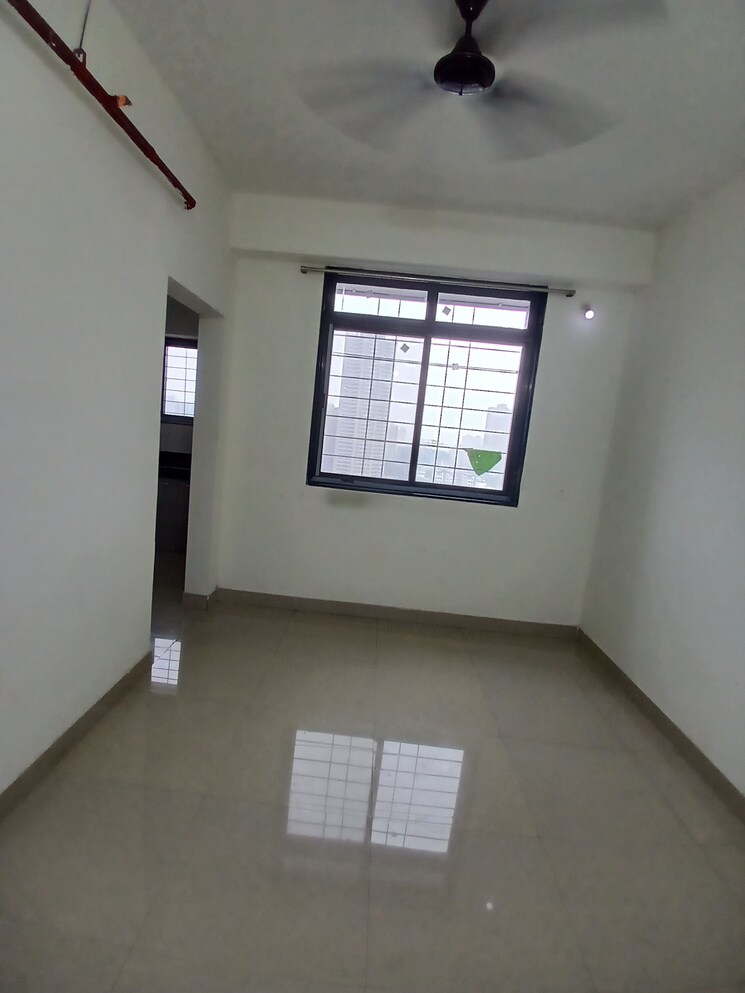 Room, goregaon west 1 Bedroom 420 Sq.Ft. Apartment In Goregaon West Mumbai 8979436