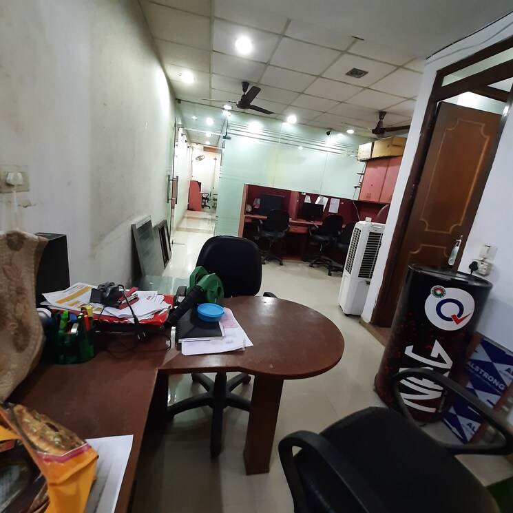  Parking, lajpat nagar ii Commercial Office Space 450 Sq.Ft. In Lajpat Nagar ii Delhi 8979478