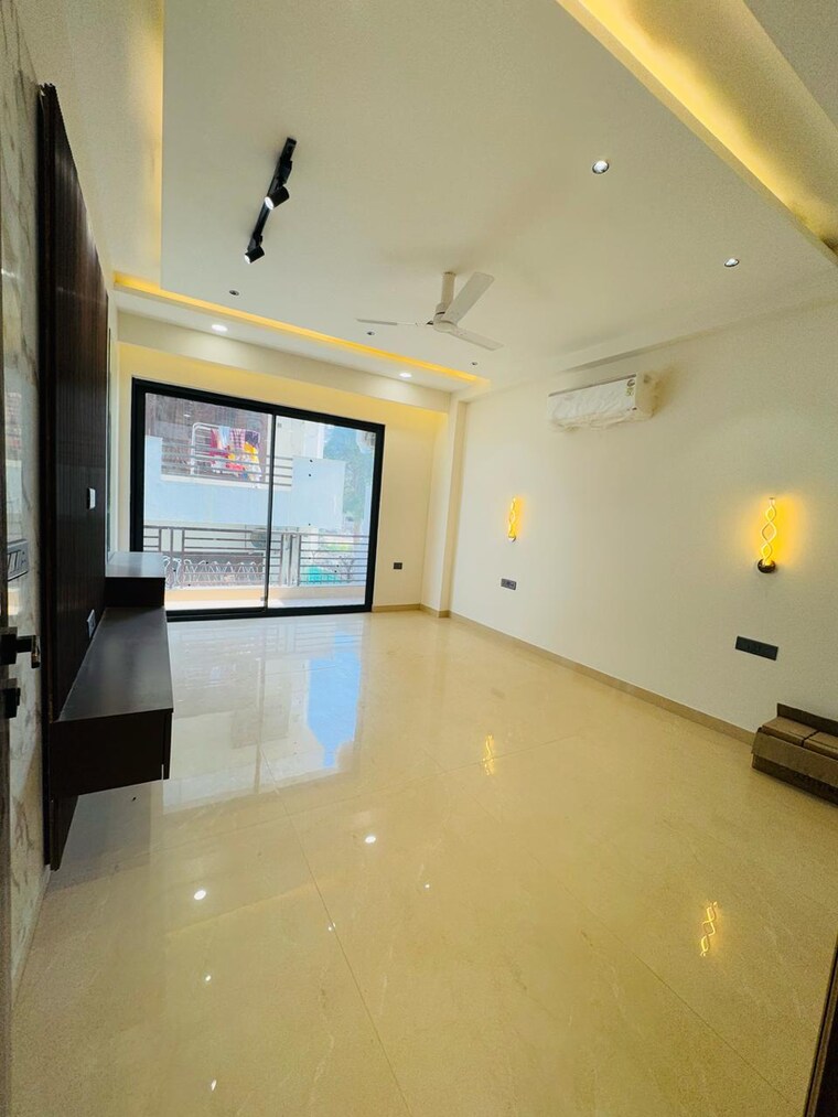 Room, sector 51 4 Bedroom 263 Sq.Yd. Builder Floor In Sector 51 Gurgaon 8979494