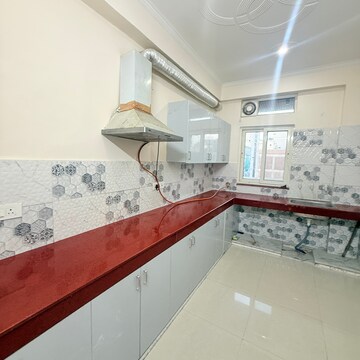 Kitchen in 2.5 BHK Builder Floor at RWA Apartments Sector 108, Sector 108 – for Rent