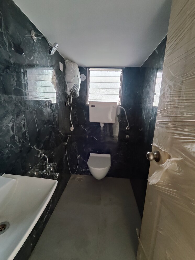  Parking, vasai west 1 Bedroom 420 Sq.Ft. Apartment In Vasai West Palghar 8979518