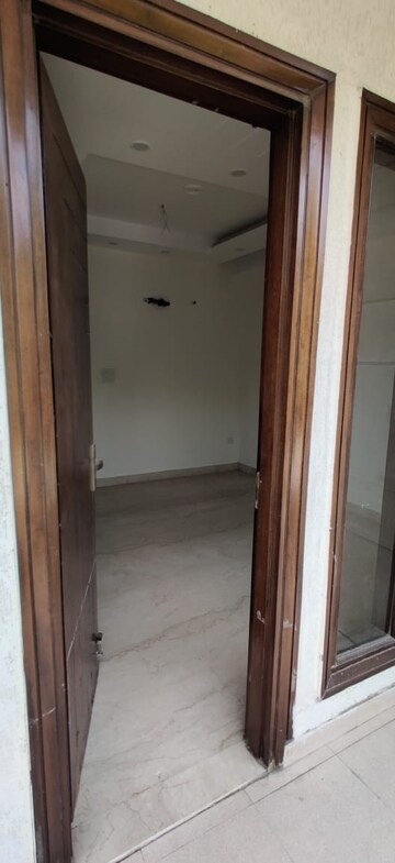  5 BHK Builder Floor at Sector 21d – for Rent