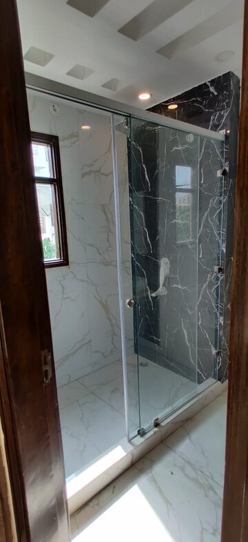 Bathroom in 5 BHK Builder Floor at Sector 21d – for Rent