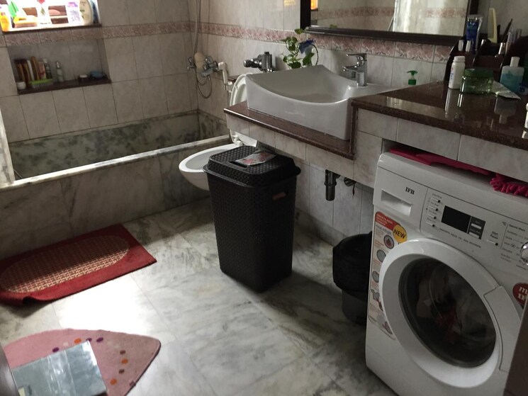 Team Area, jangpura 2 Bedroom 1250 Sq.Ft. Apartment In Jangpura Delhi 8979534