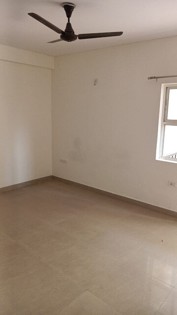 Room in 3 BHK Builder Floor at Vatika INXT Emilia floors, Sector 82 – for Rent
