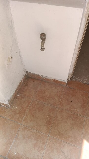 Room in 3 BHK Builder Floor at Vatika INXT Emilia floors, Sector 82 – for Rent