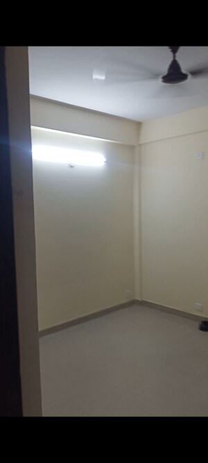 Room in 3 BHK Apartment at Ansal Estella, Sector 103 – for Sale