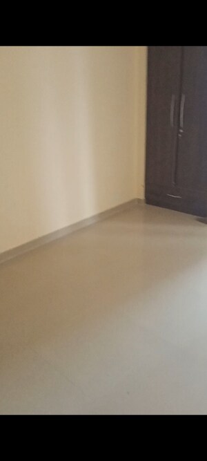 Room in 3 BHK Apartment at Ansal Estella, Sector 103 – for Sale