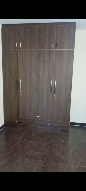 Furnished Amenities in 3 BHK Apartment at Ansal Estella, Sector 103 – for Sale