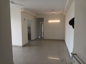 Building Lobby in 3.5 BHK Apartment at SS Linden, Sector 84 – for Rent
