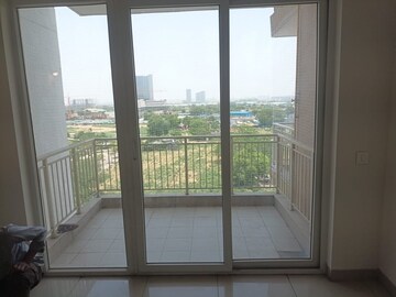 Room in 3.5 BHK Apartment at SS Linden, Sector 84 – for Rent