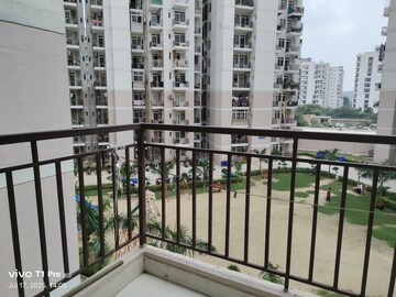 2 BHK Apartment For Rent in Signature Global Proxima, Sector 89