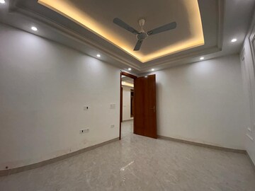 Room in 3 BHK Builder Floor at Palm Residency Chhatarpur, Chattarpur – for Rent