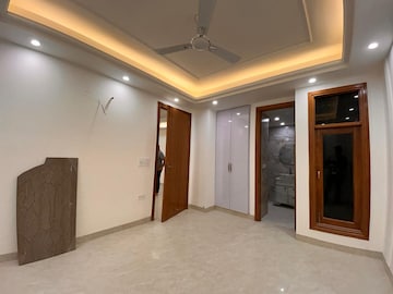 Room in 3 BHK Builder Floor at Palm Residency Chhatarpur, Chattarpur – for Rent